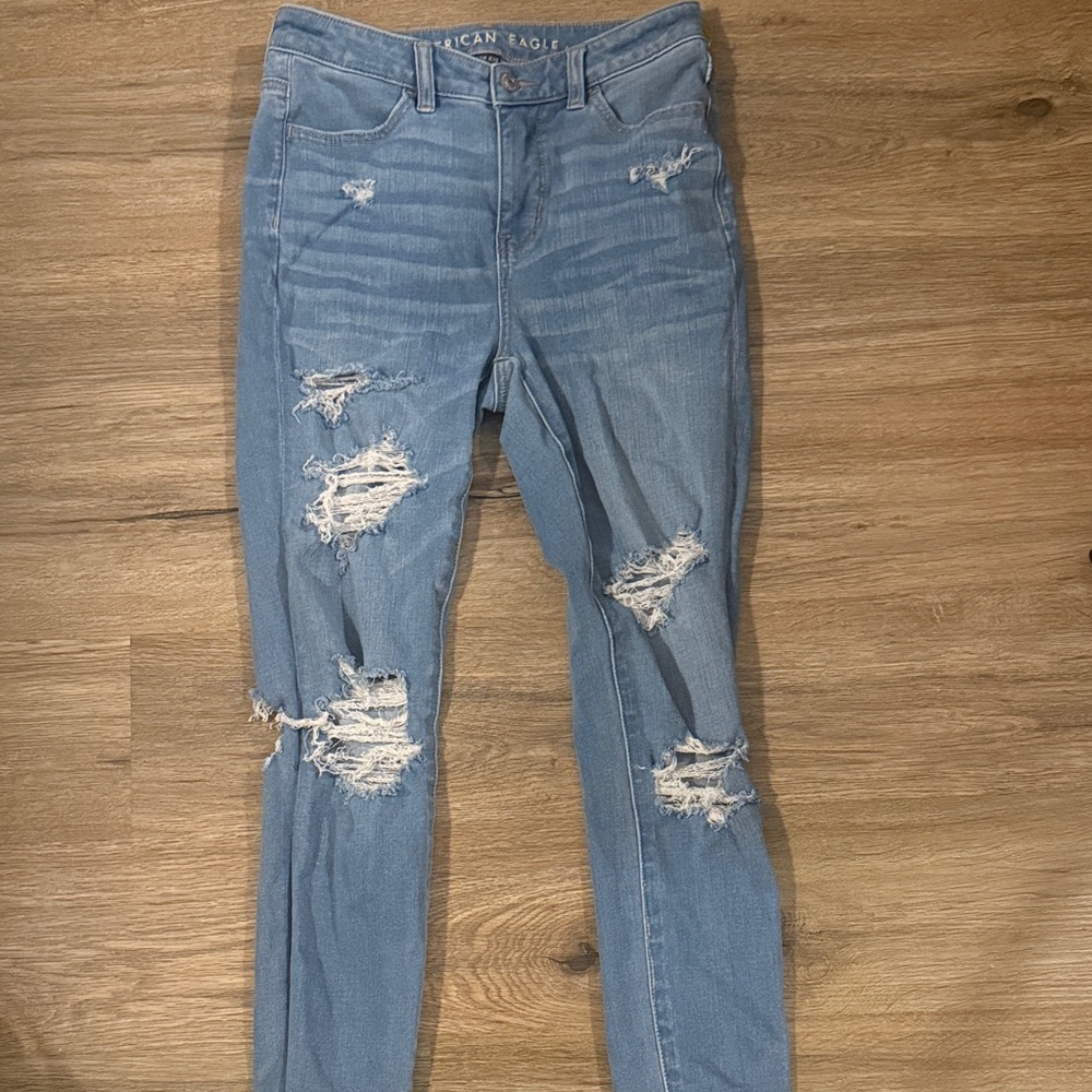 American Eagle Outfitters Women's Light Blue Distressed Skinny Jeans